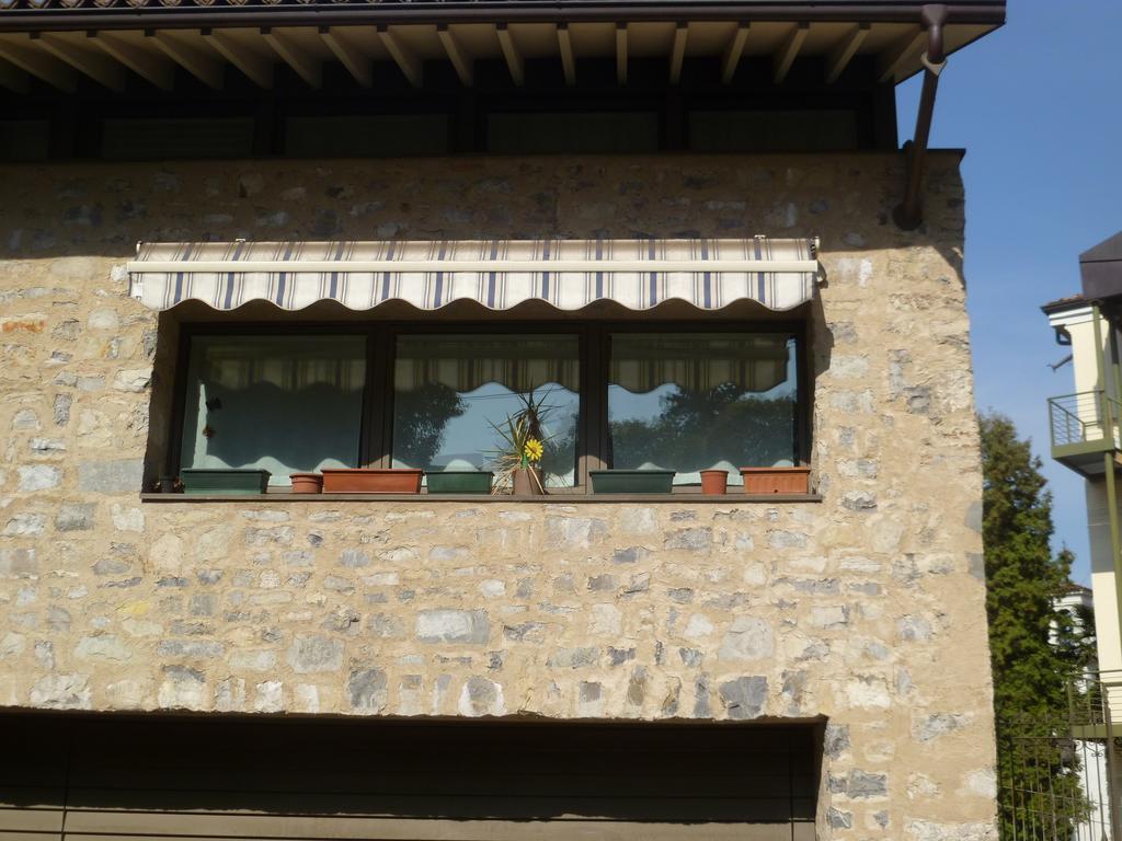 Nido Del Tadini Villa Lovere Room photo